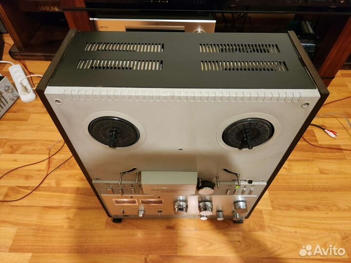 Катушечный магнитофон Союз-110 под пломбами