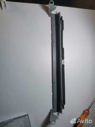 Нижний уплотнитель посудомоечной машины Bosch