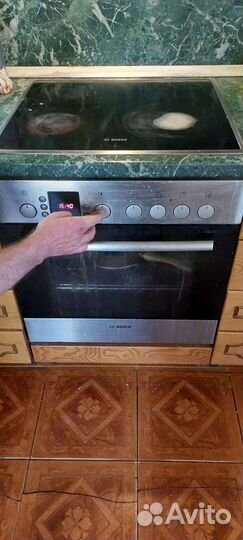 Духовой шкаф и варочная панель зависимые Bosch