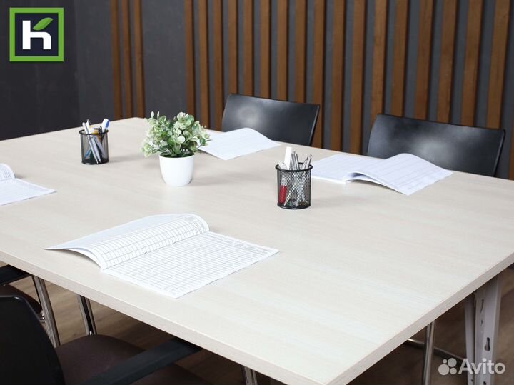 Стол для переговорной