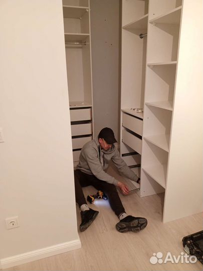 Сборщик мебели