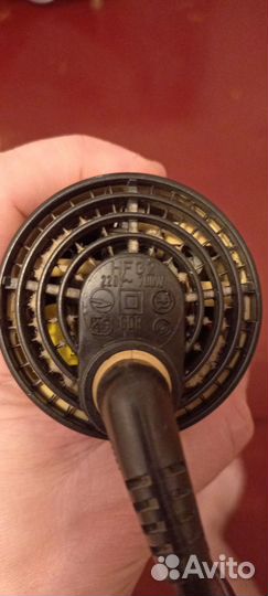 Фен Manuela HFG2 700W бу