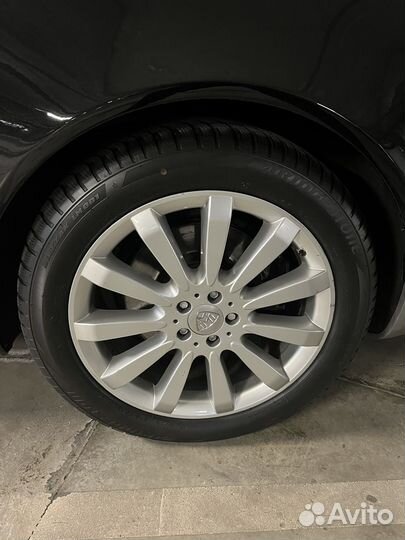 Bridgestone Blizzak LM-001 275/45 R20 110V