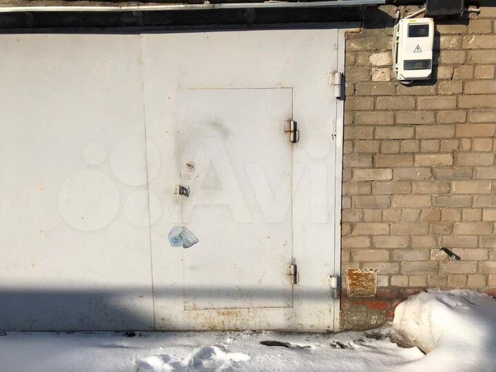 Гараж, > 30 м²