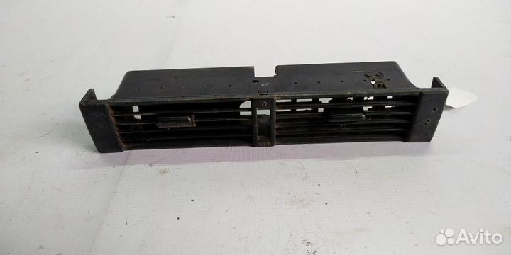 Дефлектор торпедо центральный mersedesbenz W124 8