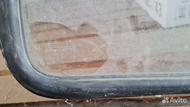 Заднее стекло газ 24