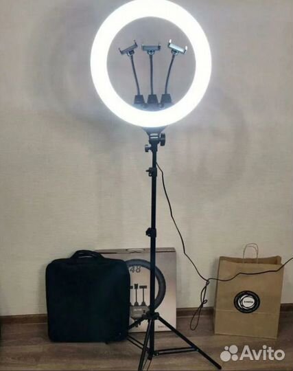 Кольцевая Лампа LED
