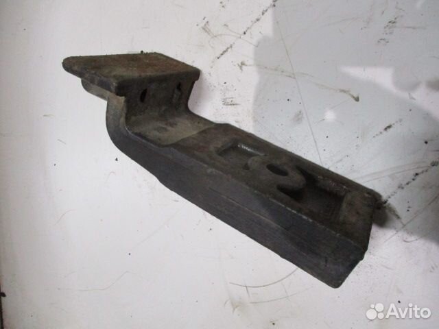 Кронштейн (проставка) передней рессоры Scania 1485