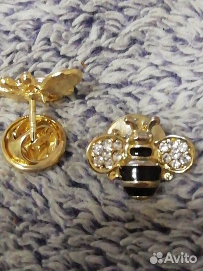 Брошь пчелка