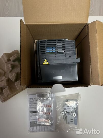 Schneider electric atv320u04n4c