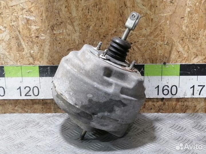 Усилитель тормозов вакуумный Volvo 700 series 1984