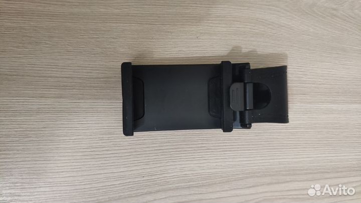 Держатель для телефона на руль