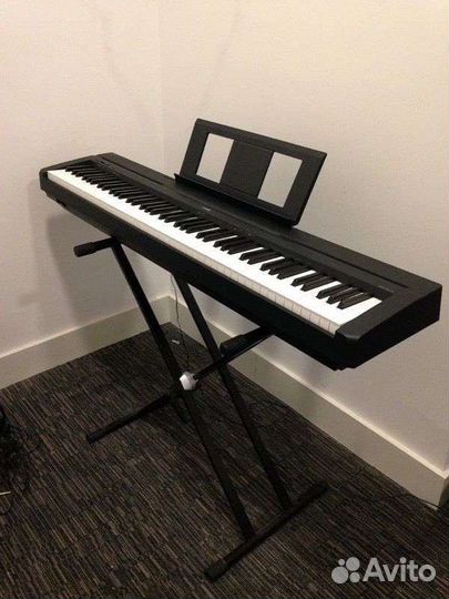 Пианино yamaha p45 + педаль, стойка и пюпитр