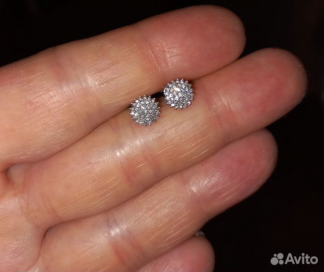 Серьги пусеты с бриллиантами из белого золота