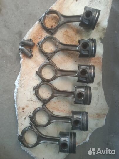 Поршень 3.0 TD 243 л.с Jeep grand Cherokee wk2