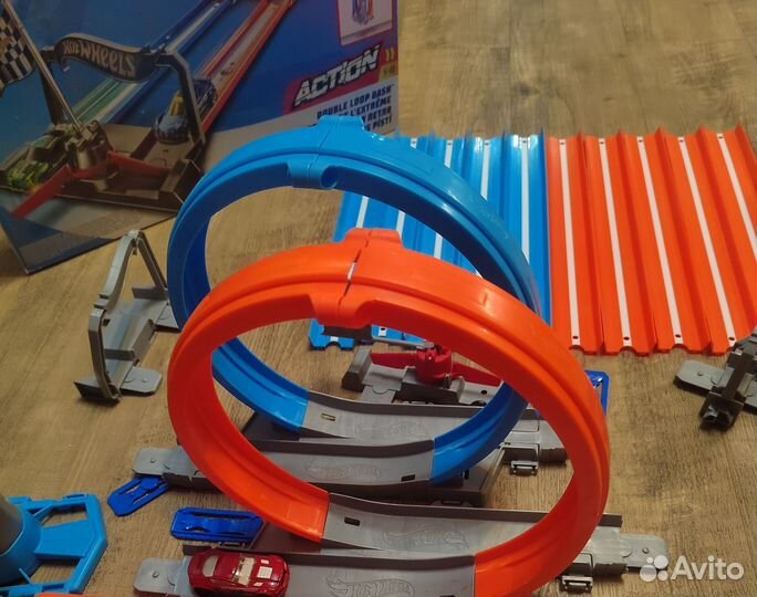 Hot wheels скоростные мёртвые петли