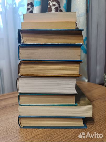 Книги разных жанров