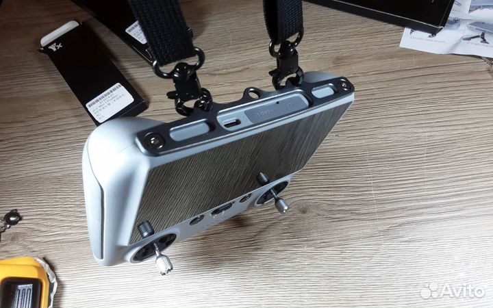 Крепление пульта DJI RC к шейному ремню