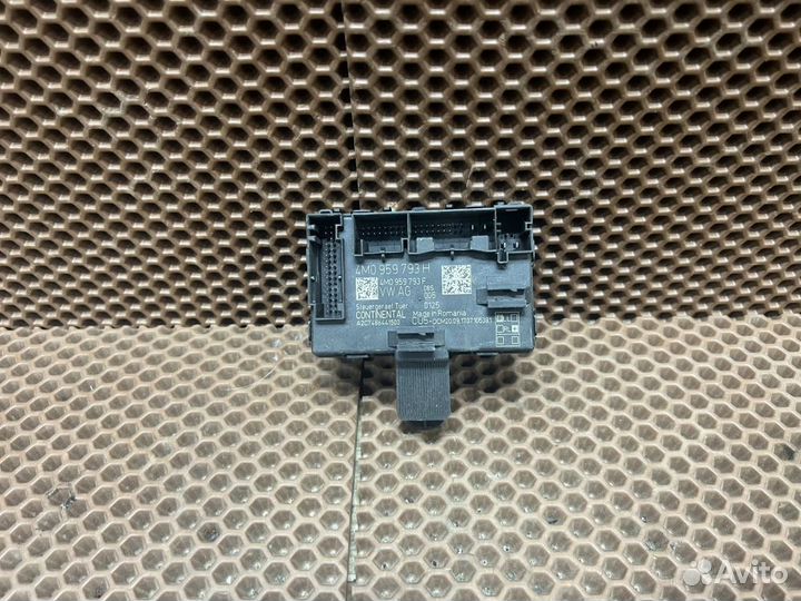 Audi A4b9 8w блок электронный 4M0959793H