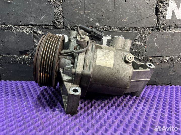 Компрессор кондиционера Nissan Note E12-120393