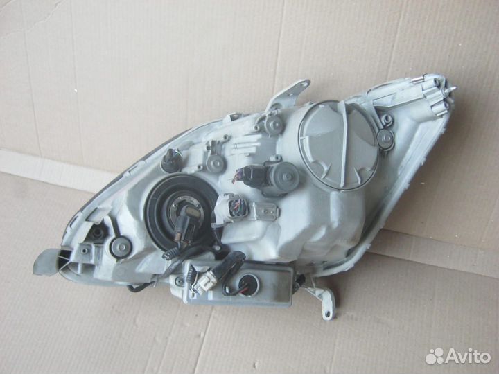 Фара правая Lexus LS430 рестайлинг