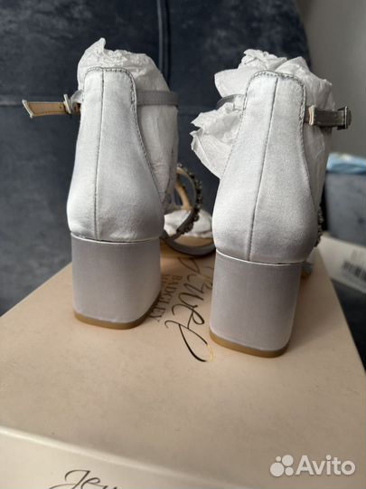 Босоножки badgley mischka