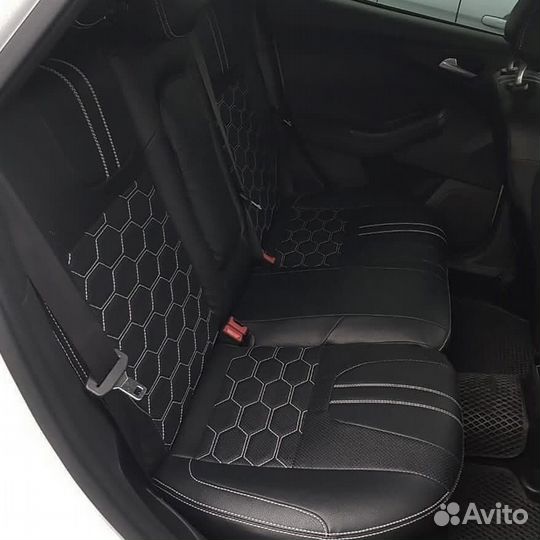 Чехлы на Ford Focus 3 дорест тренд спорт и титаниум