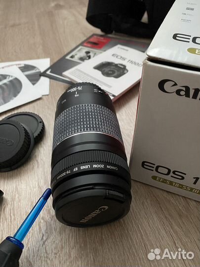 Зеркальный фотоаппарат Canon EOS 1100D