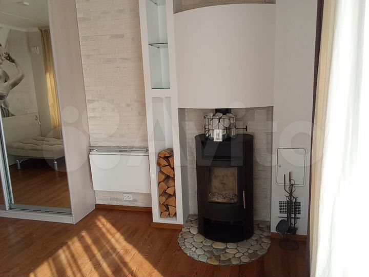 2-к. квартира, 65 м², 3/3 эт.