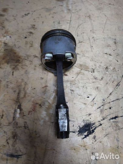 Kia sephia шатун с поршнем