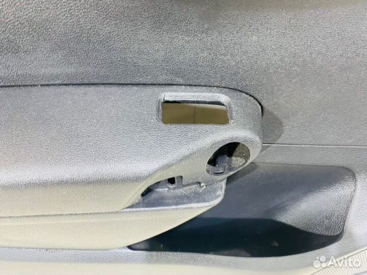 Обшивка двери задняя левая Volkswagen Polo Sed