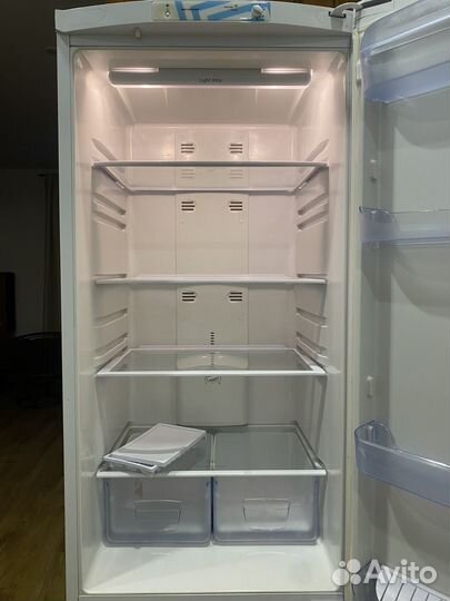 Холодильник indesit