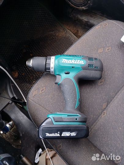 Шуруповерт makita 18v