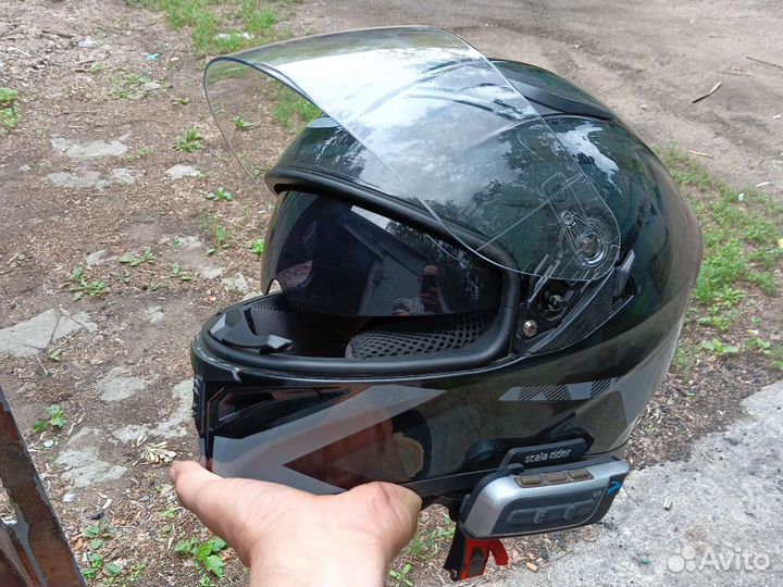 Кроссовый шлем атаки