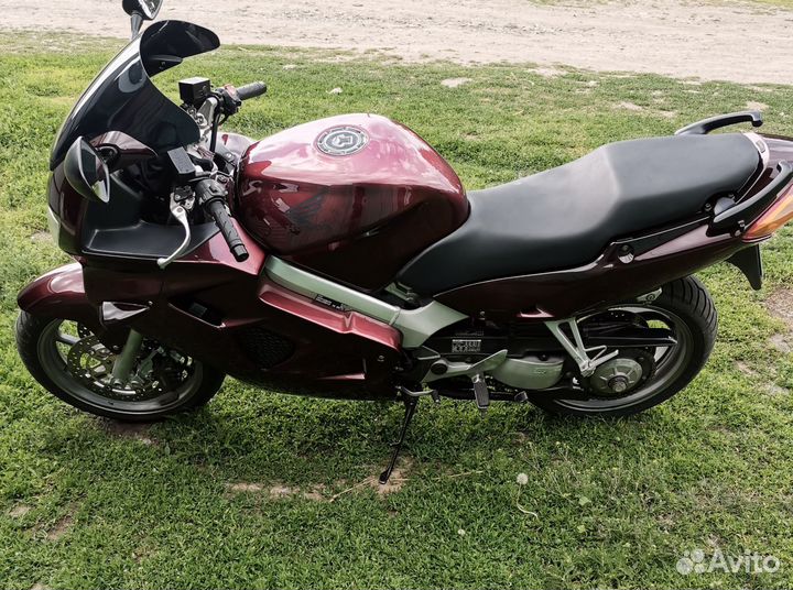 Honda VFR 800