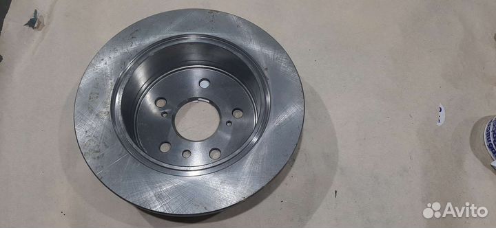 Диск тормозной задний Toyota Camry 40