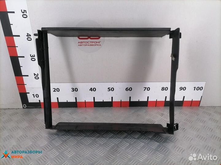 Диффузор вентилятора Dacia Logan 2 2015 214753416R