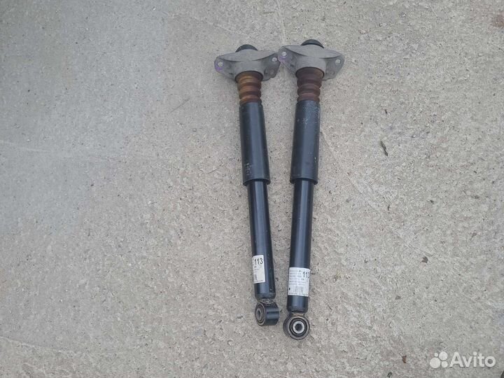 Амортизаторы задние Vw passat в7