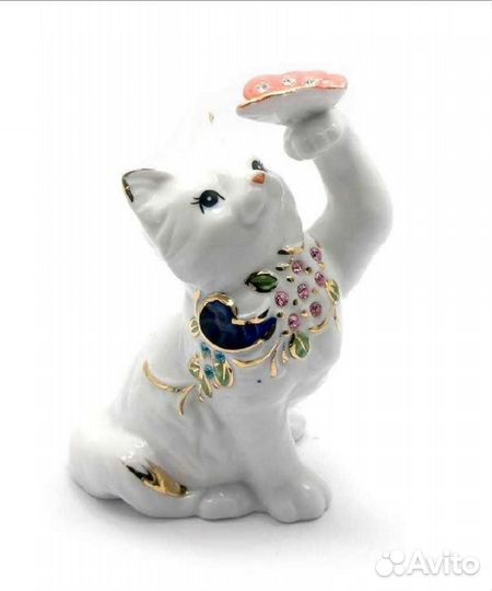 Бронь Фарфоровая статуэтка. Котенок с бабочкой