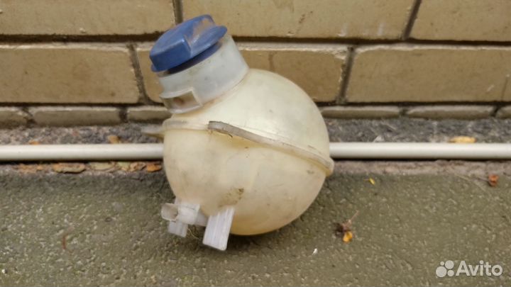 Расширительный бачок Volkswagen Sharan