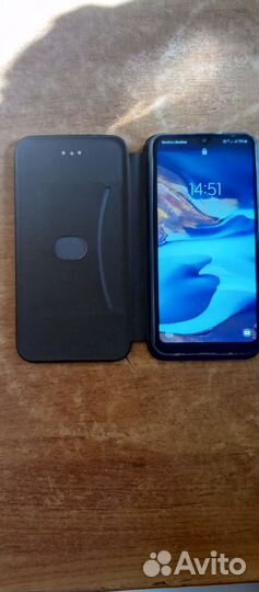 Samsung Galaxy A10, 2/32 ГБ