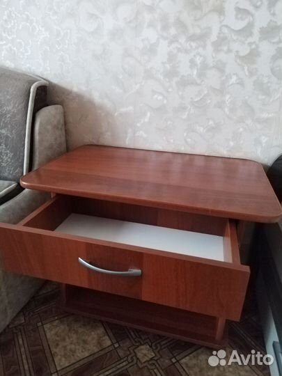 Журнальный столик