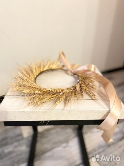 Венок на голову из пшеницы