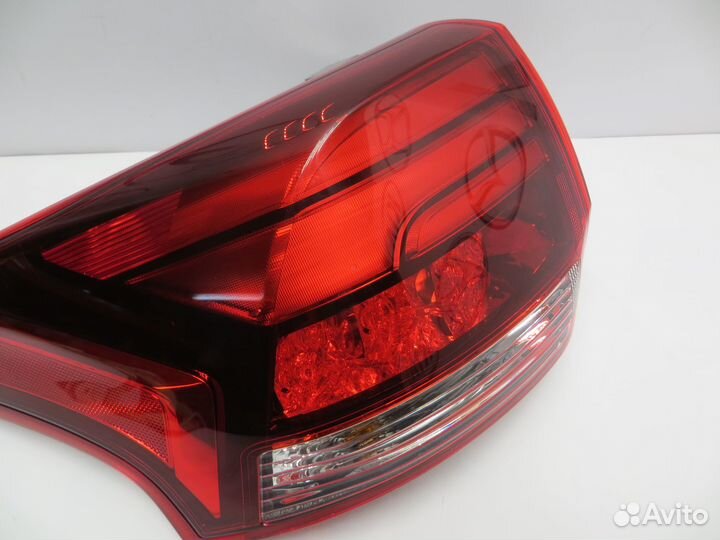Фонарь задний левый Mitsubishi Outlander 3 рест