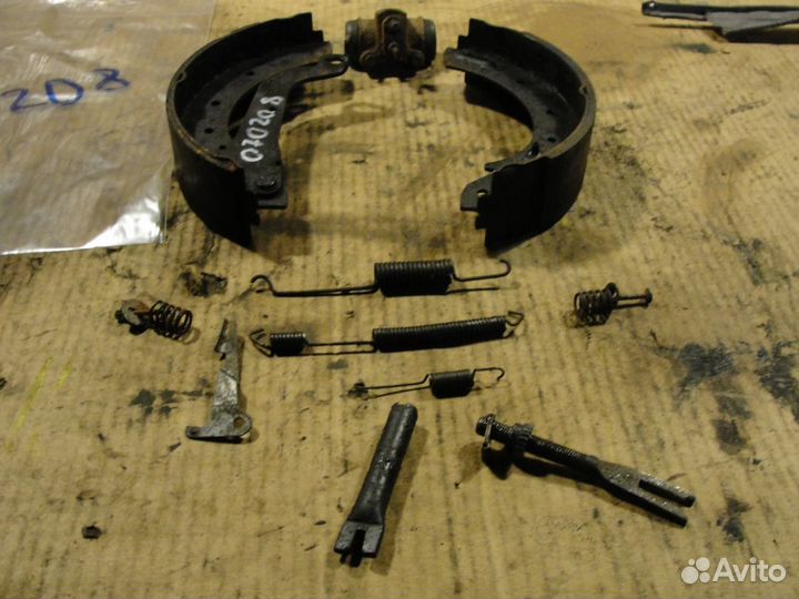 Монтажный комплект ручника Nissan terrano 2 99г