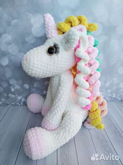 Мягкая игрушка Единорожка вязаная крючком