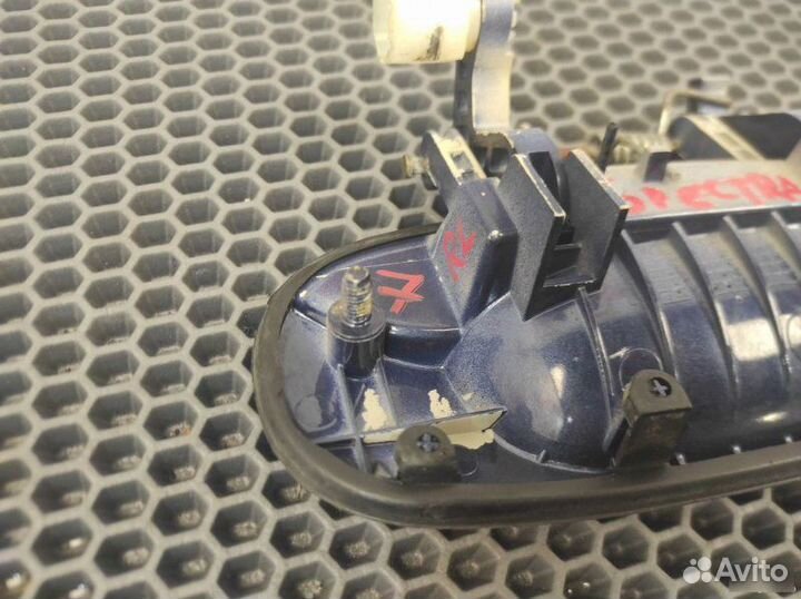 Ручка двери задняя левая Kia Spectra 1 2000-2001