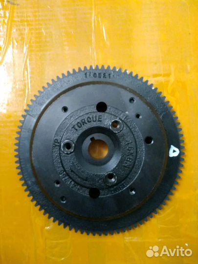 Маховик на лодочный мотор Yamaha E40XW