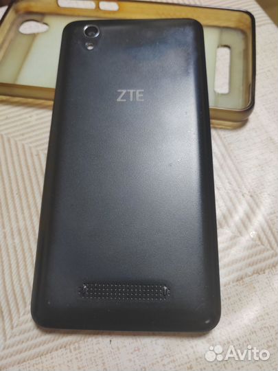 ZTE Blade X3, 8 ГБ