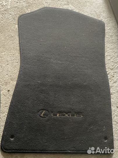 Автомобильные коврики на Lexus Gs